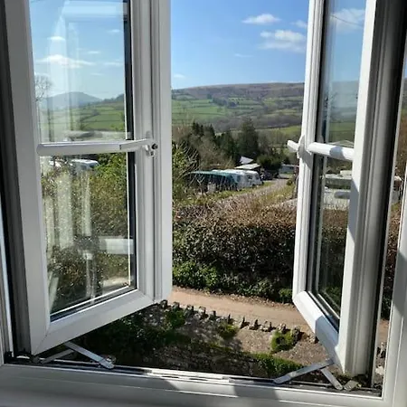 Scenic Couples Getaway In The Brecon Beacons Vila Crickhowell Exterior foto