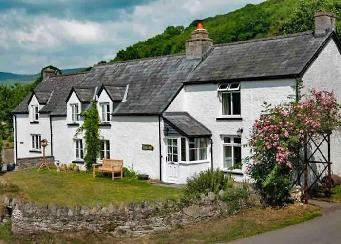 Scenic Couples Getaway In The Brecon Beacons