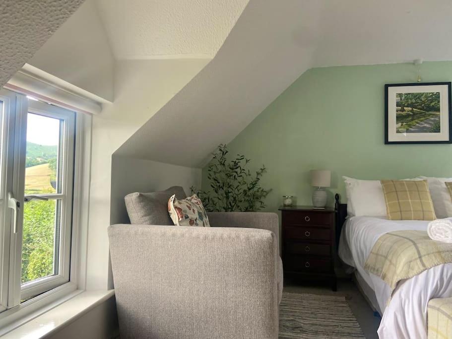 Scenic Couples Getaway In The Brecon Beacons Holiday home *