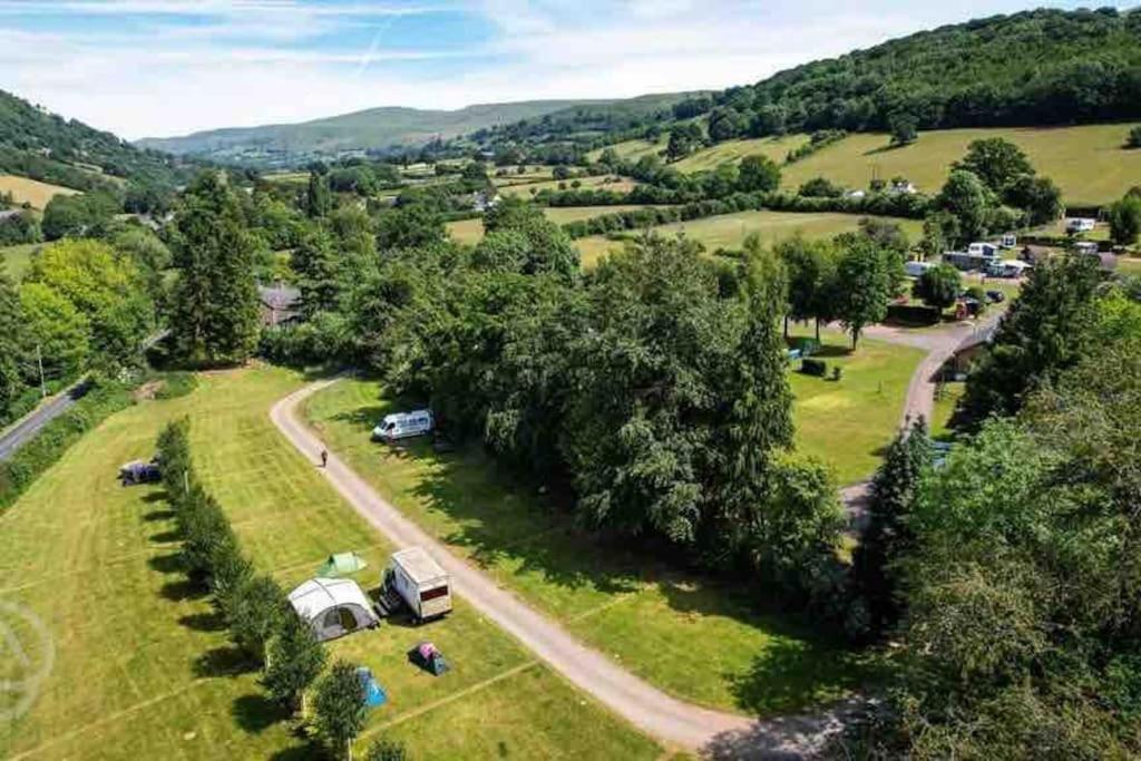 Scenic Couples Getaway In The Brecon Beacons Holiday home Crickhowell
